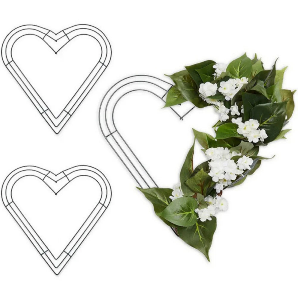 3 Pieces Heart Shaped Metal Wire Wreath Frame Set