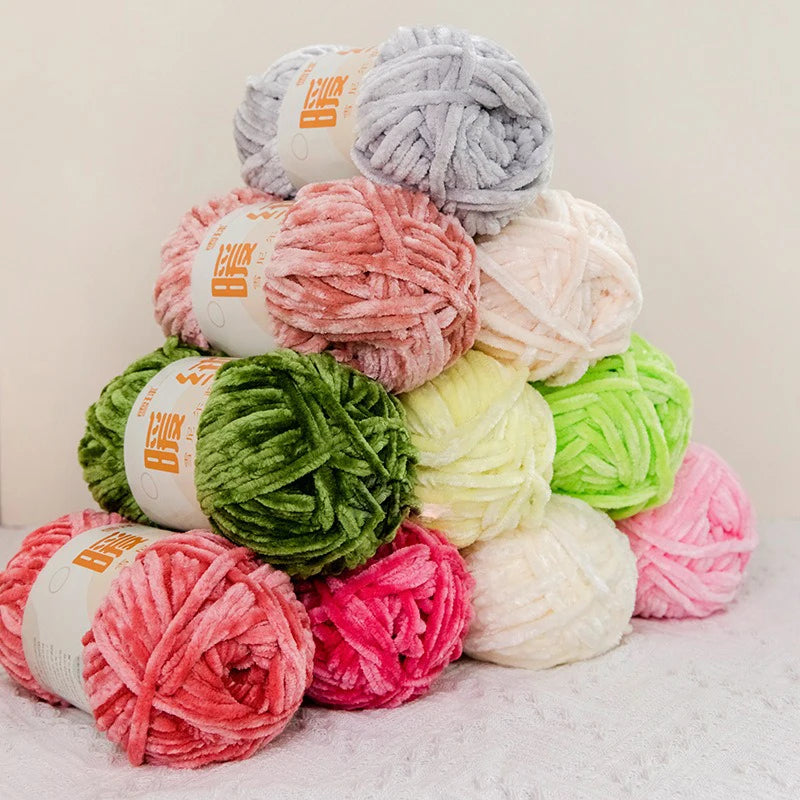 Zhejiang CN Chenille Velvet Yarn 100g 80m Carded Polyester