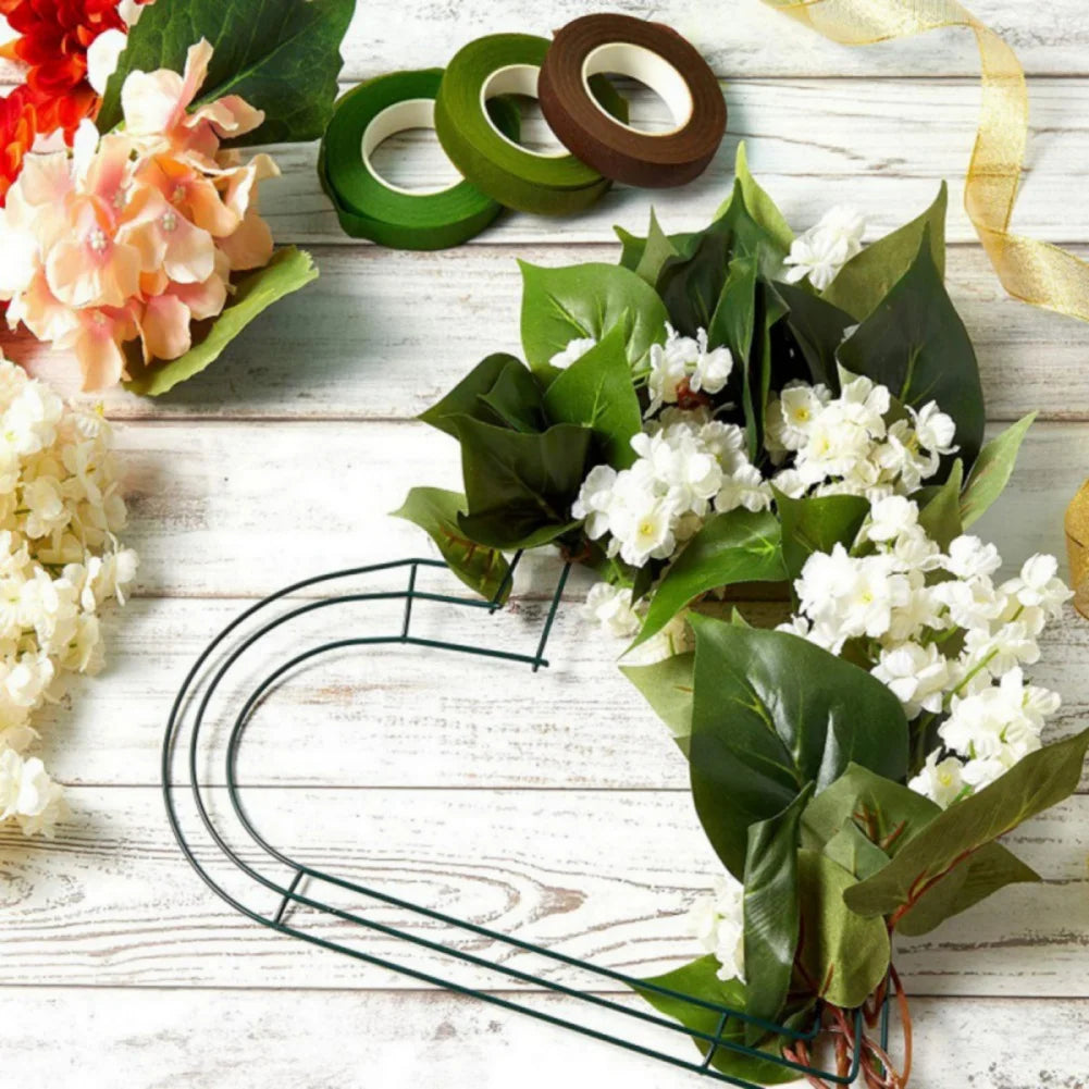 3 Pieces Heart Shaped Metal Wire Wreath Frame Set