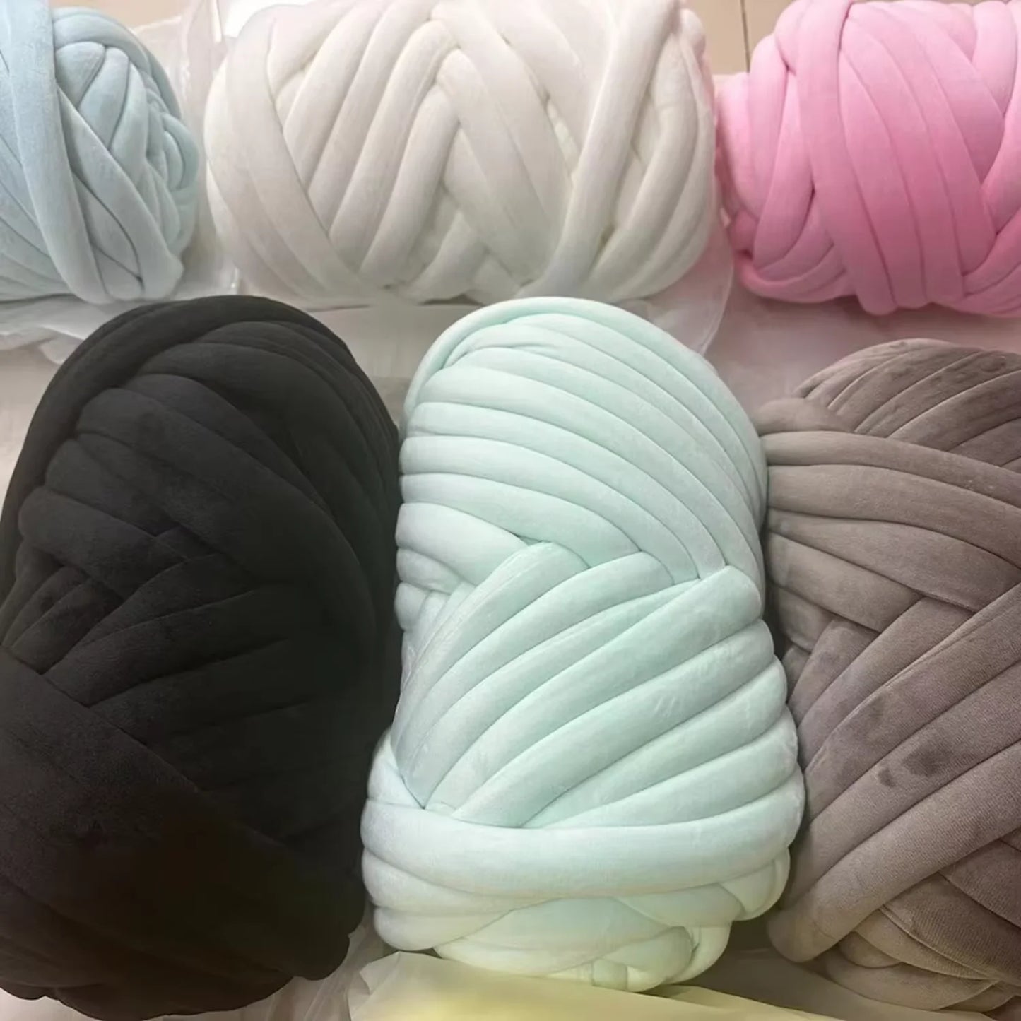 Wholesale Chunky Velvet Cotton Knitting Yarn, Multiple Colors